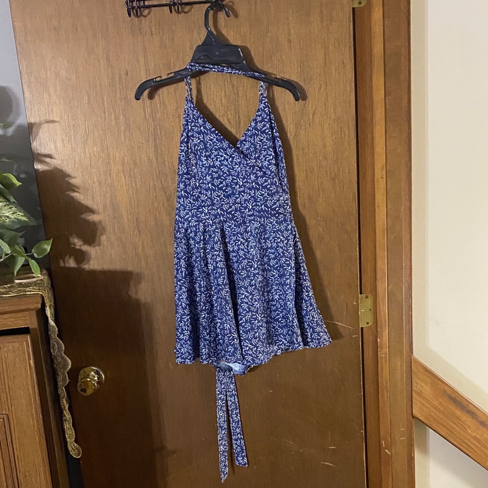 Women’s Blue Floral Lined Swim Cover Up – Size M